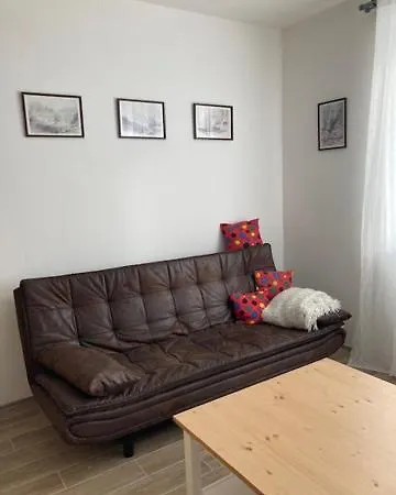 Apartman Na Letisti, Porak 618 Lägenhet Jičín