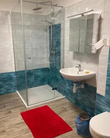 Apartman Na Letisti, Porak 618 Jičín
